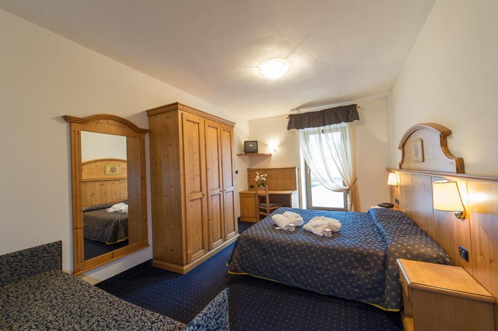 Hotel Italia Castello-Molina di Fiemme Zimmer foto